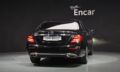 Mercedes-Benz E-Class 2018, 96516 км, за 13784.95 USD