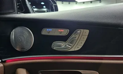 Mercedes-Benz E-Class 2018, 96516 км, за 13784.95 USD - фото 30
