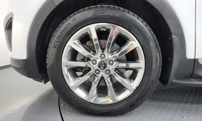 Kia Sorento 2015, 166347 км, за 6440.29 USD