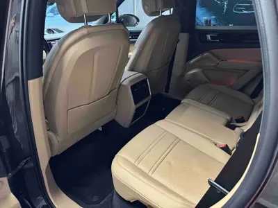 Porsche Cayenne 2021, 114000 км, за 52677.02 USD