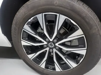 Volvo XC60 2024, 29222 км, за 37980.48 USD - фото 19