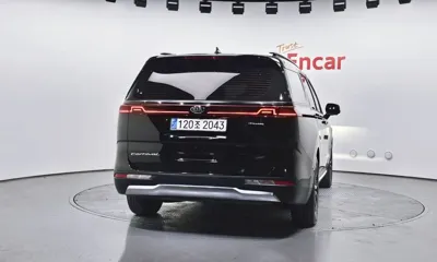 Kia Canival 2021, 101903 км, за 16451.93 USD