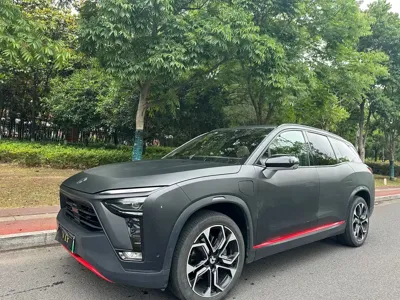 Nio ES8 · 2020 год