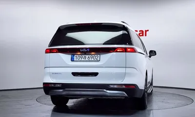 Kia Canival 2023, 100085 км, за 13921.43 USD