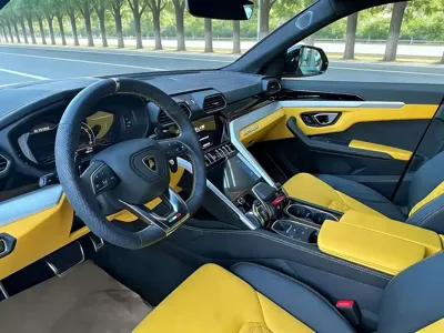 Lamborghini Urus 2021, 38000 км, за 301964.47 USD