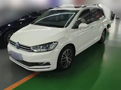 Volkswagen Touran · 2017 год