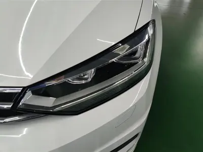 Volkswagen Touran 2017, 108300 км, за 9387.69 USD