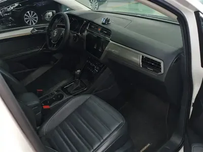 Volkswagen Touran 2017, 108300 км, за 9387.69 USD - фото 8