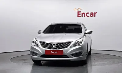 Hyundai Grandeur 2014, 116102 км, за 3452.77 USD