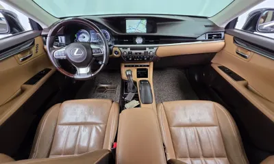Lexus ES 2018, 175617 км, за 16286.65 USD - фото 7