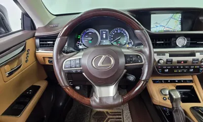 Lexus ES 2018, 175617 км, за 16286.65 USD - фото 13