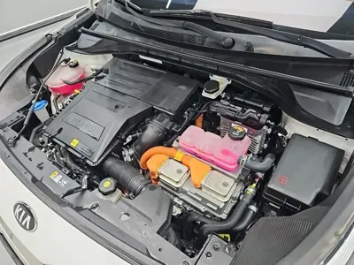 Kia Niro 2021, 12100 км, за 14116.59 USD