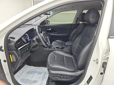 Kia Niro 2021, 12100 км, за 14116.59 USD - фото 11