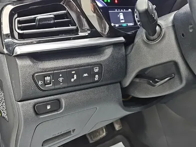 Kia Niro 2021, 12100 км, за 14116.59 USD - фото 16