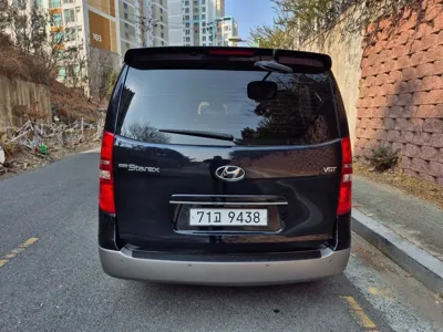 Hyundai Starex 2019, 128400 км, за 10392 USD