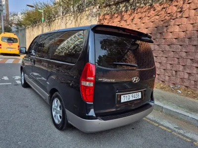 Hyundai Starex 2019, 128400 км, за 10392 USD