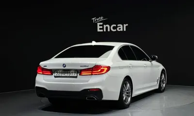 BMW 5-Series 2019, 67658 км, за 20691.01 USD