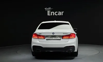 BMW 5-Series 2019, 67658 км, за 20691.01 USD