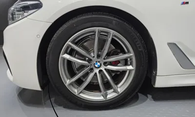 BMW 5-Series 2019, 67658 км, за 20691.01 USD