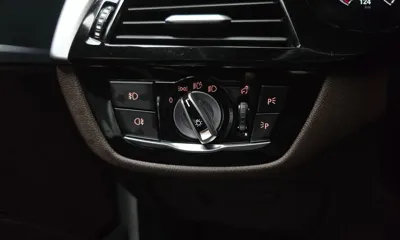 BMW 5-Series 2019, 67658 км, за 20691.01 USD - фото 17