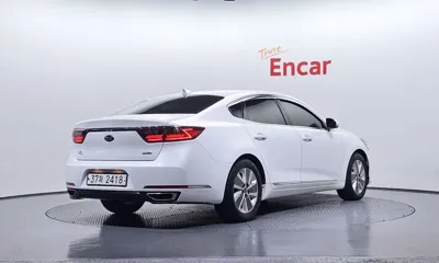 Kia K7 2017, 252229 км, за 5156.01 USD