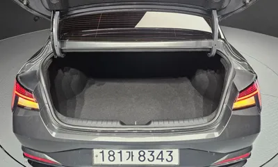 Hyundai Avante 2021, 59763 км, за 10634.11 USD - фото 20