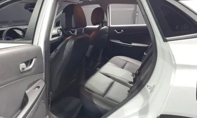 Hyundai Kona 2020, 82610 км, за 8205.33 USD - фото 12