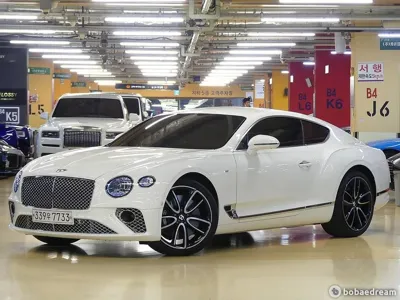 Bentley Continental 2022, 18000 км, за 135447.62 USD