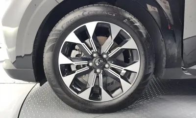 Kia Canival 2021, 18244 км, за 20323.6 USD