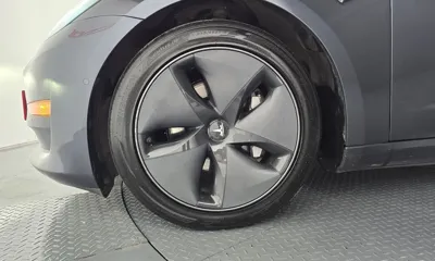Tesla Model 3 2020, 116150 км, за 17486.83 USD