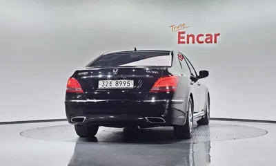 Hyundai Equus 2012, 116969 км, за 4266.77 USD
