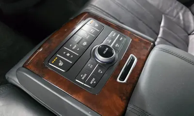 Hyundai Equus 2012, 116969 км, за 4234.53 USD - фото 33