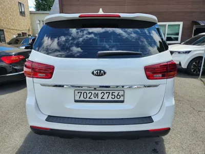 Kia Canival 2019, 92986 км, за 7351.98 USD