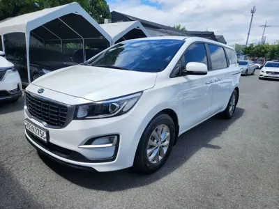Kia Canival 2019, 92986 км, за 7351.98 USD