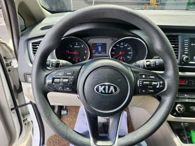 Kia Canival 2019, 92986 км, за 7293.09 USD - фото 6
