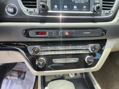 Kia Canival 2019, 92986 км, за 7293.09 USD - фото 8