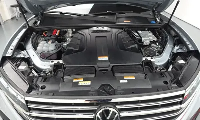 Volkswagen Touareg 2024, 21477 км, за 49246.46 USD - фото 6
