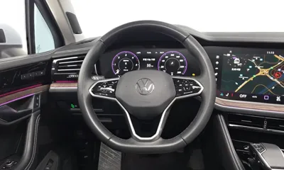 Volkswagen Touareg 2024, 21477 км, за 49246.46 USD - фото 12