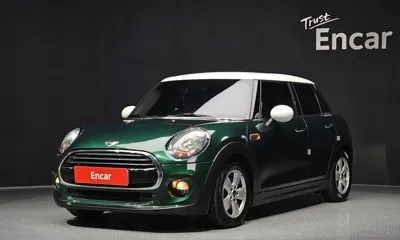 MINI Cooper · 2016 год