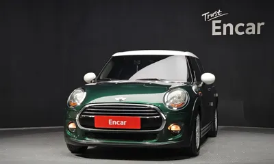 MINI Cooper 2016, 105284 км, за 4550.48 USD