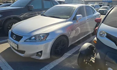Lexus IS 2011, 161000 км, за 3818.03 USD