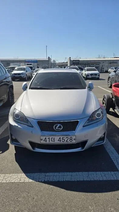 Lexus IS 2011, 161000 км, за 3818.03 USD