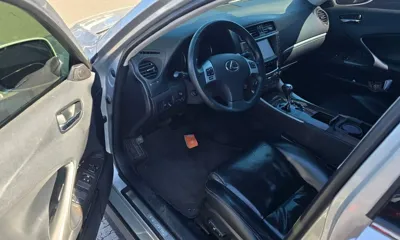 Lexus IS 2011, 161000 км, за 3818.03 USD - фото 8