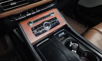 Lincoln Aviator 2020, 163228 км, за 16612.39 USD - фото 9
