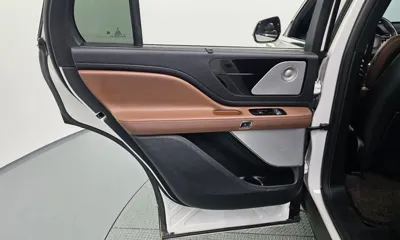 Lincoln Aviator 2020, 163228 км, за 16612.39 USD - фото 25