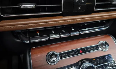 Lincoln Aviator 2020, 163228 км, за 16612.39 USD - фото 31