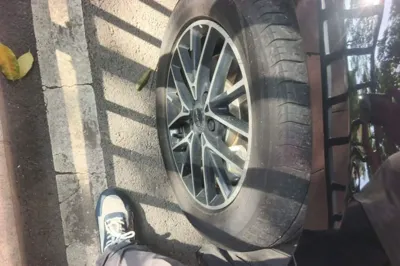 BYD Seal 07 DM-i 2025, 13900 км, за 14350 USD