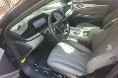 BYD Seal 07 DM-i 2025, 13900 км, за 14350 USD - фото 12