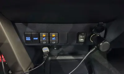 Toyota RAV4 2015, 70565 км, за 12307.09 USD - фото 30
