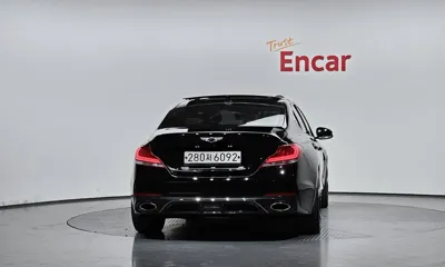 Genesis G70 2018, 111123 км, за 13576.15 USD